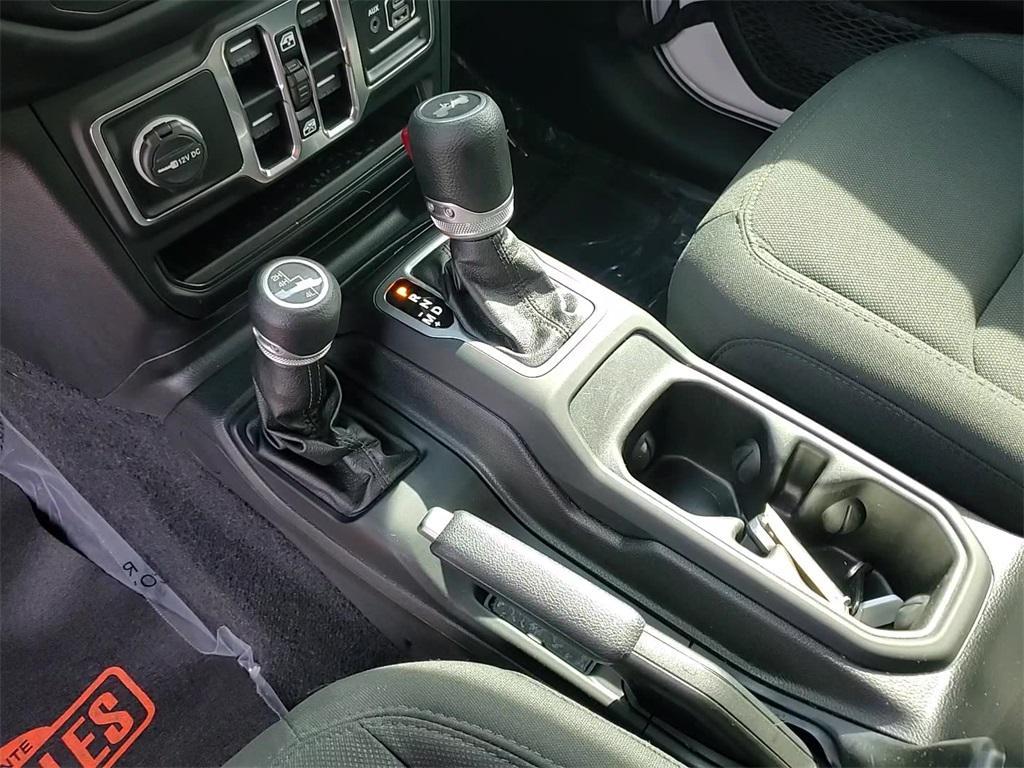 used 2021 Jeep Wrangler Unlimited car, priced at $34,869