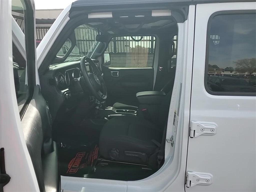 used 2021 Jeep Wrangler Unlimited car, priced at $34,869