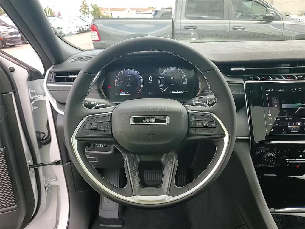 new 2025 Jeep Grand Cherokee car, priced at $37,839