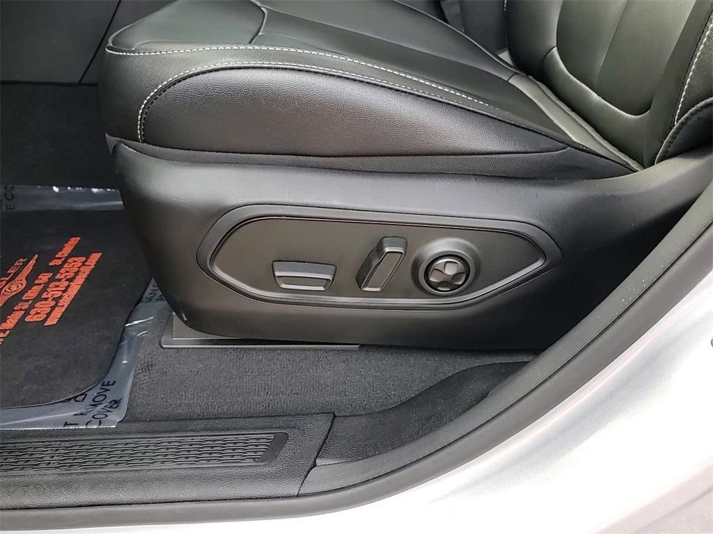 new 2025 Jeep Grand Cherokee L car, priced at $43,160