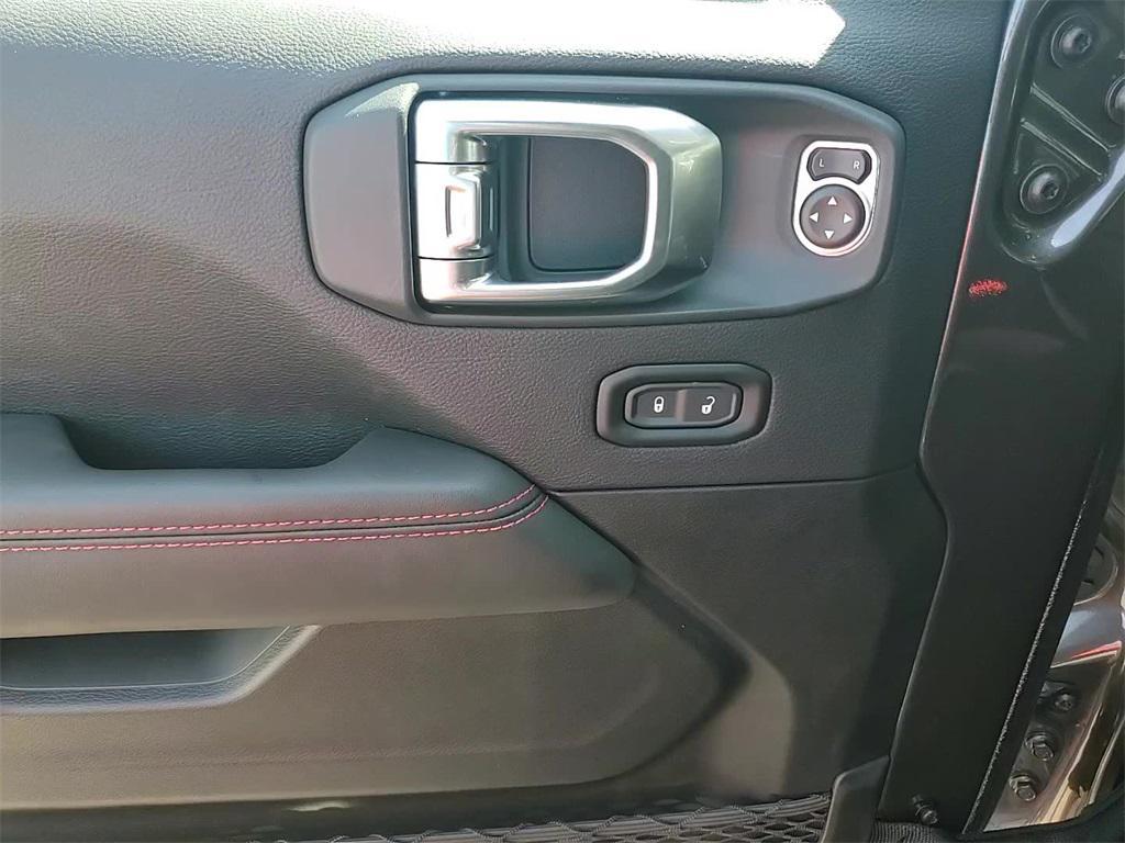 new 2025 Jeep Gladiator car, priced at $54,045