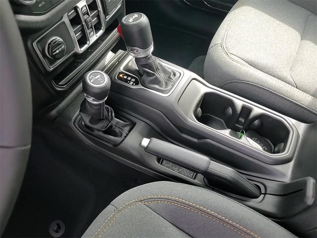 new 2025 Jeep Wrangler car, priced at $43,891