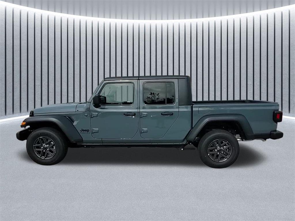 new 2025 Jeep Gladiator car, priced at $41,823