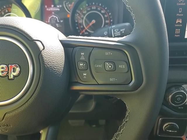new 2025 Jeep Gladiator car, priced at $41,905