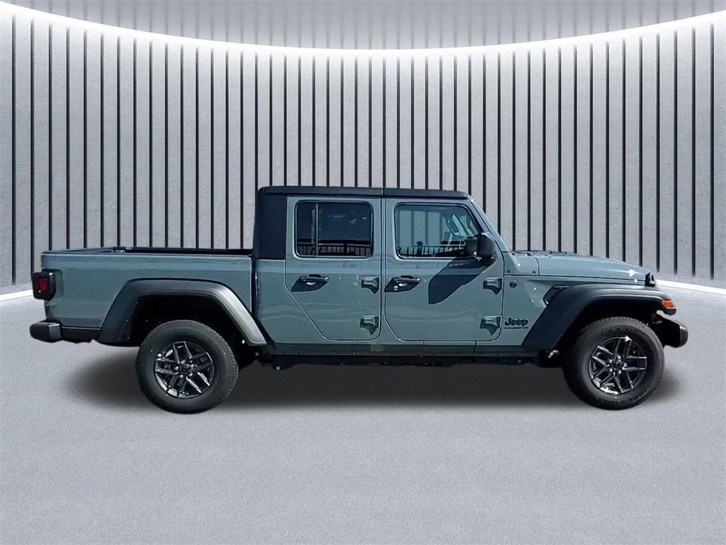 new 2025 Jeep Gladiator car, priced at $41,905