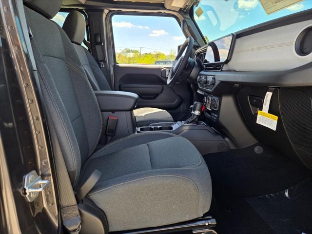 new 2025 Jeep Gladiator car, priced at $39,905