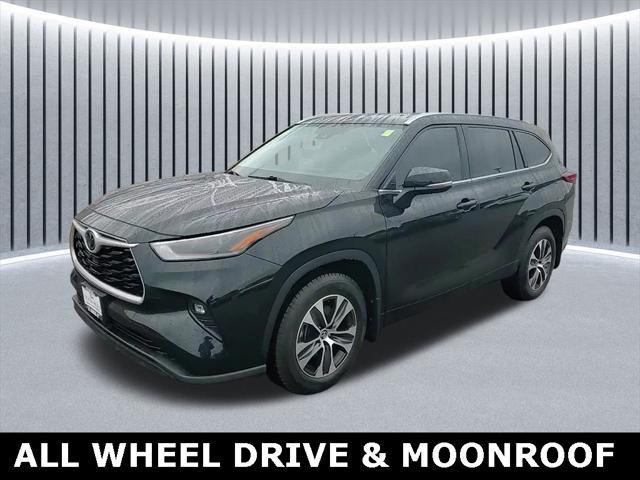used 2021 Toyota Highlander car, priced at $35,405