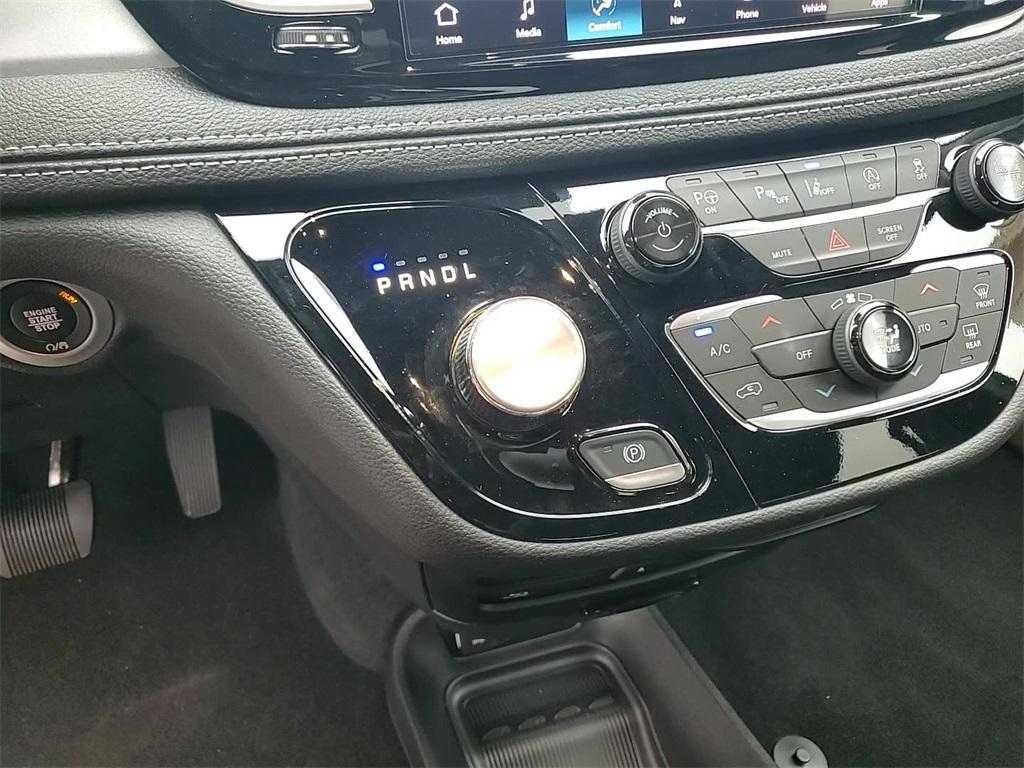 new 2024 Chrysler Pacifica car, priced at $44,130