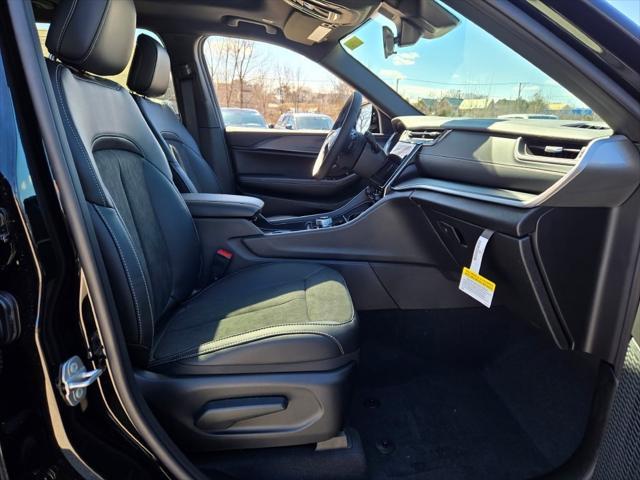 new 2025 Jeep Grand Cherokee L car, priced at $43,714