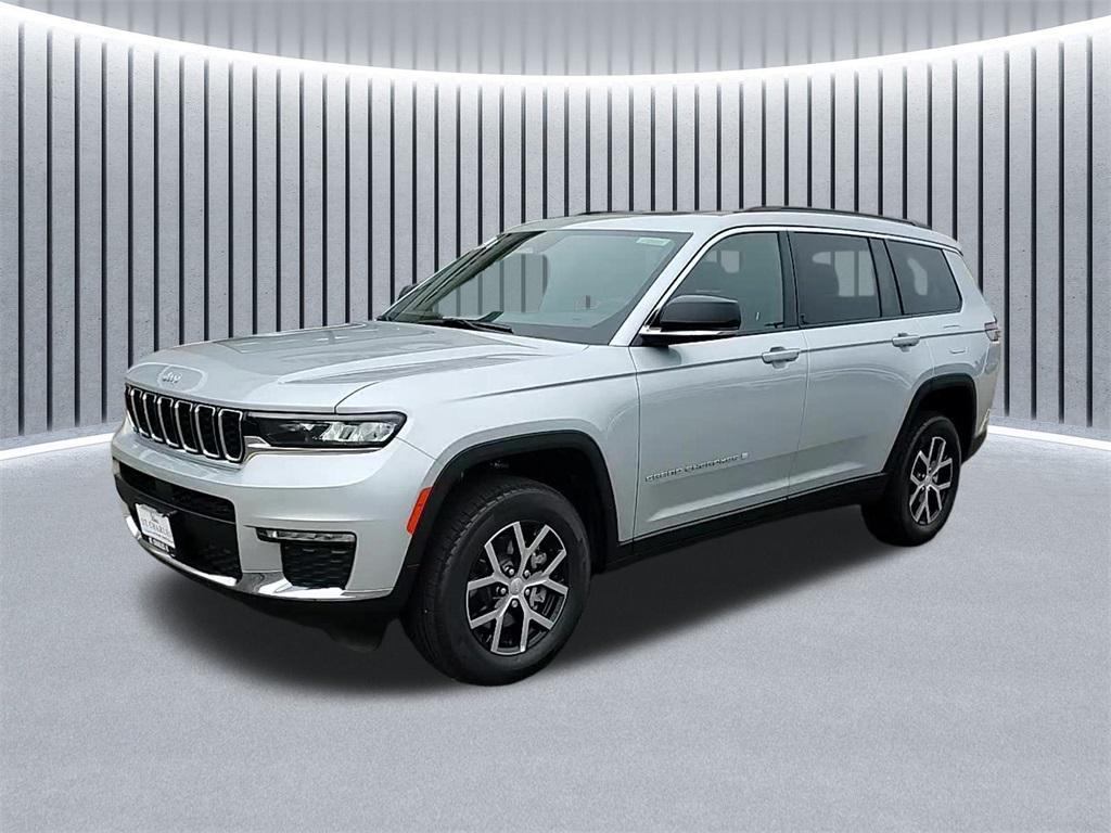 new 2025 Jeep Grand Cherokee L car, priced at $46,899