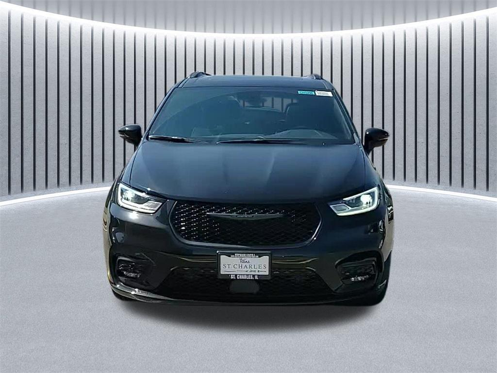 new 2026 Chrysler Pacifica car, priced at $50,256