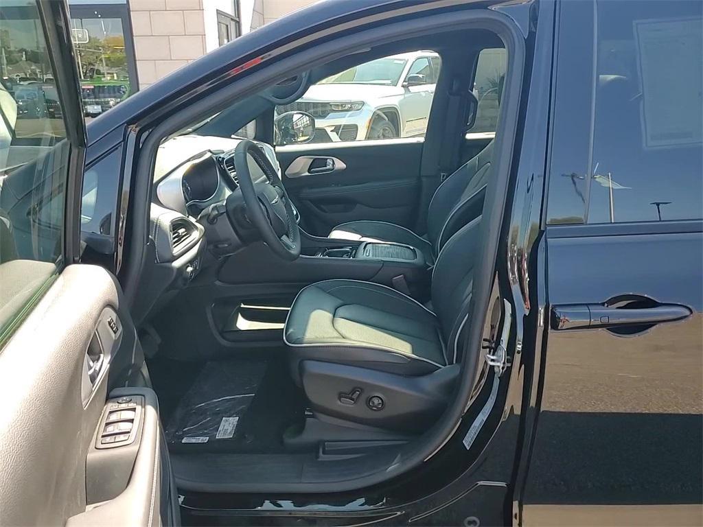 new 2026 Chrysler Pacifica car, priced at $50,256