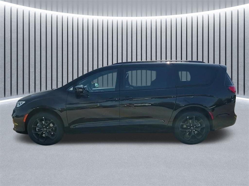 new 2026 Chrysler Pacifica car, priced at $50,256