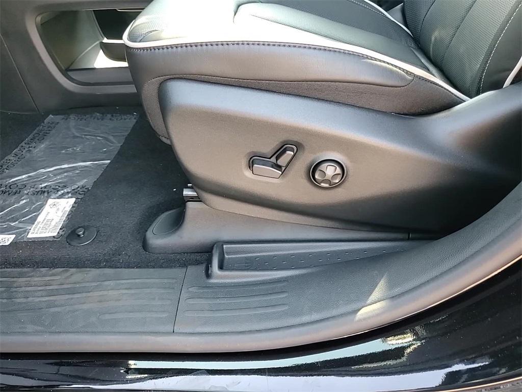 new 2026 Chrysler Pacifica car, priced at $50,256