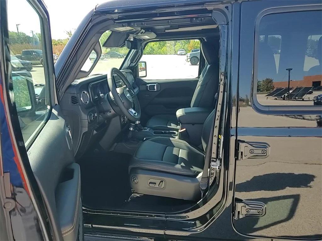 new 2025 Jeep Wrangler car, priced at $49,208
