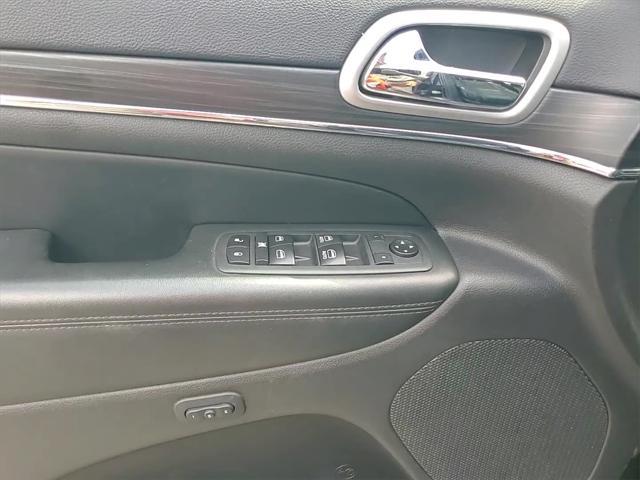 used 2020 Jeep Grand Cherokee car, priced at $27,995