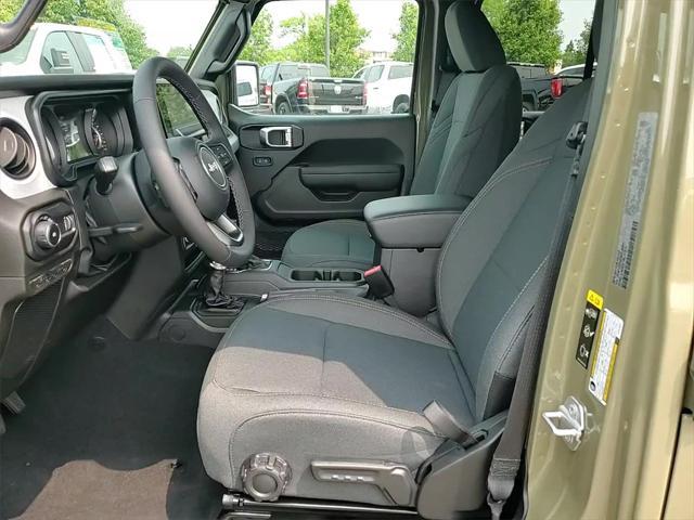 new 2025 Jeep Wrangler car, priced at $46,140