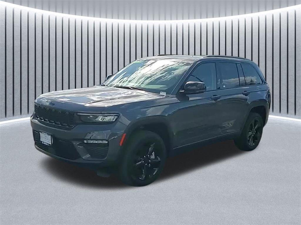 used 2023 Jeep Grand Cherokee car, priced at $42,999
