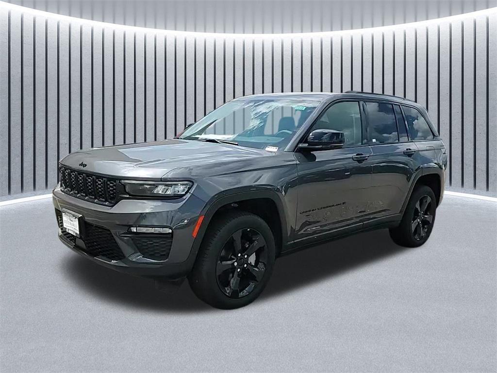 used 2023 Jeep Grand Cherokee car, priced at $42,999