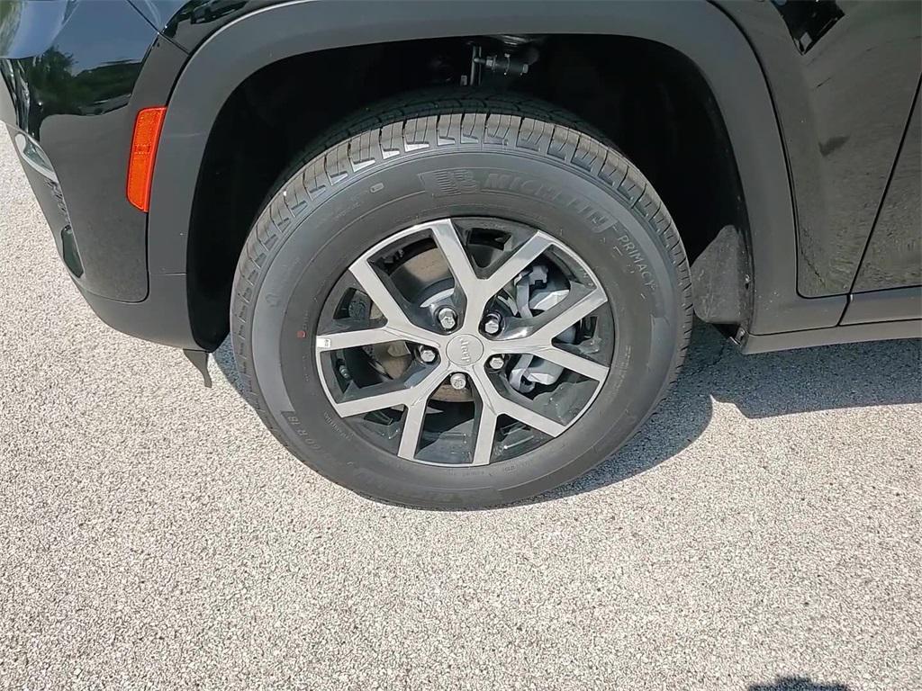 new 2025 Jeep Grand Cherokee car, priced at $43,759