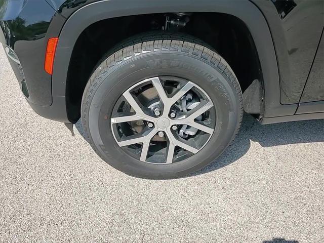 new 2025 Jeep Grand Cherokee car, priced at $42,510