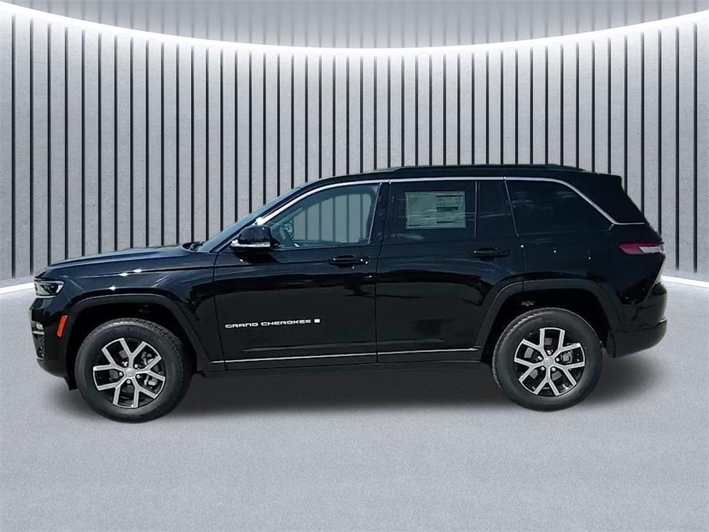 new 2025 Jeep Grand Cherokee car, priced at $43,759