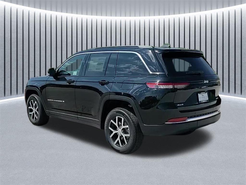 new 2025 Jeep Grand Cherokee car, priced at $43,759