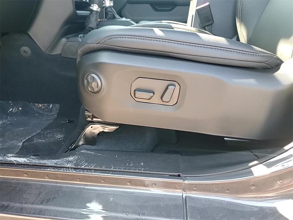 new 2025 Jeep Wrangler car, priced at $50,390