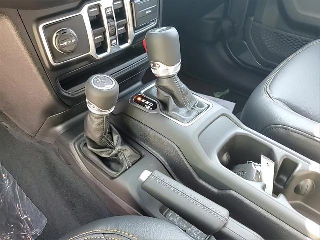 new 2025 Jeep Wrangler car, priced at $51,620