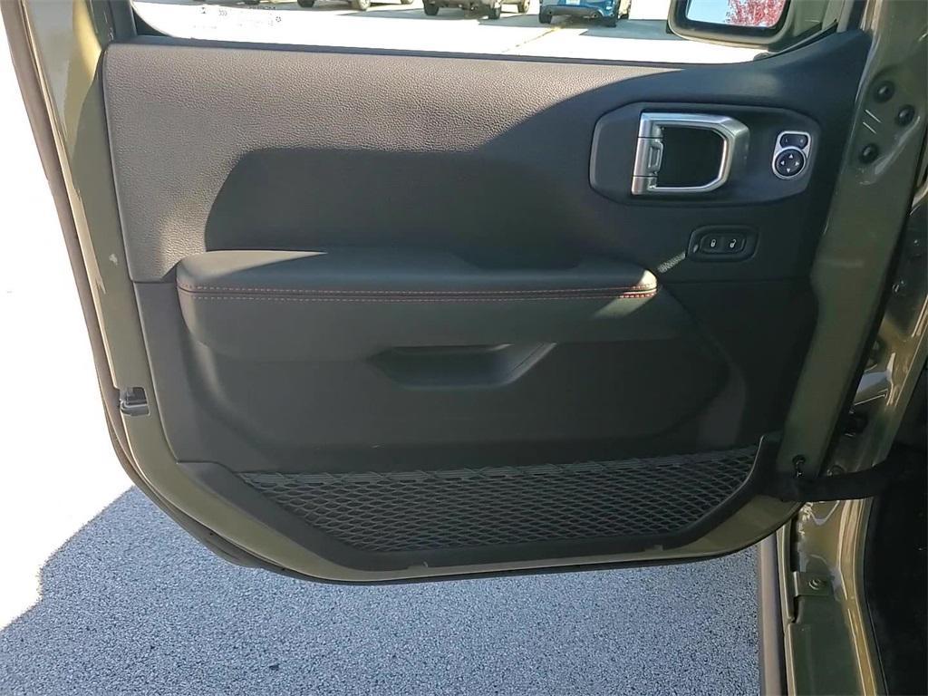 new 2026 Jeep Wrangler car, priced at $65,086