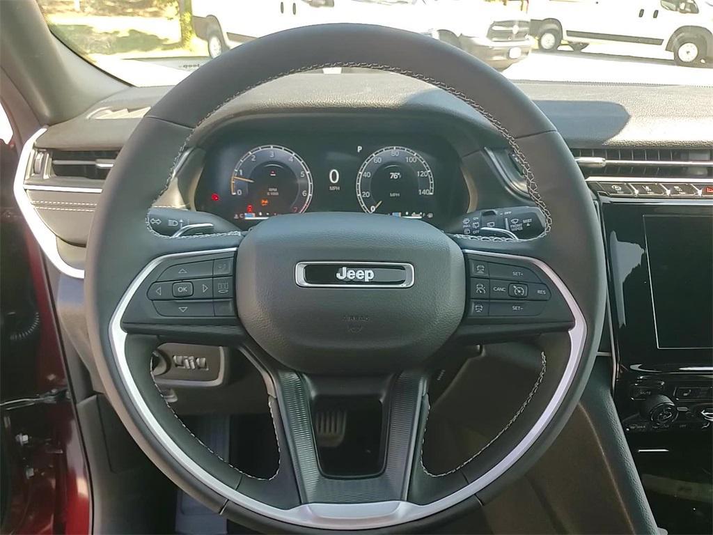 new 2025 Jeep Grand Cherokee car, priced at $41,288