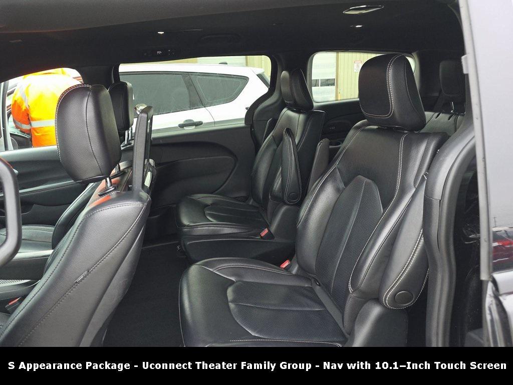 used 2022 Chrysler Pacifica Hybrid car, priced at $24,995