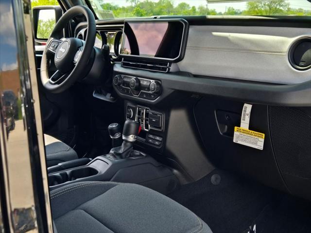 new 2025 Jeep Gladiator car, priced at $39,905