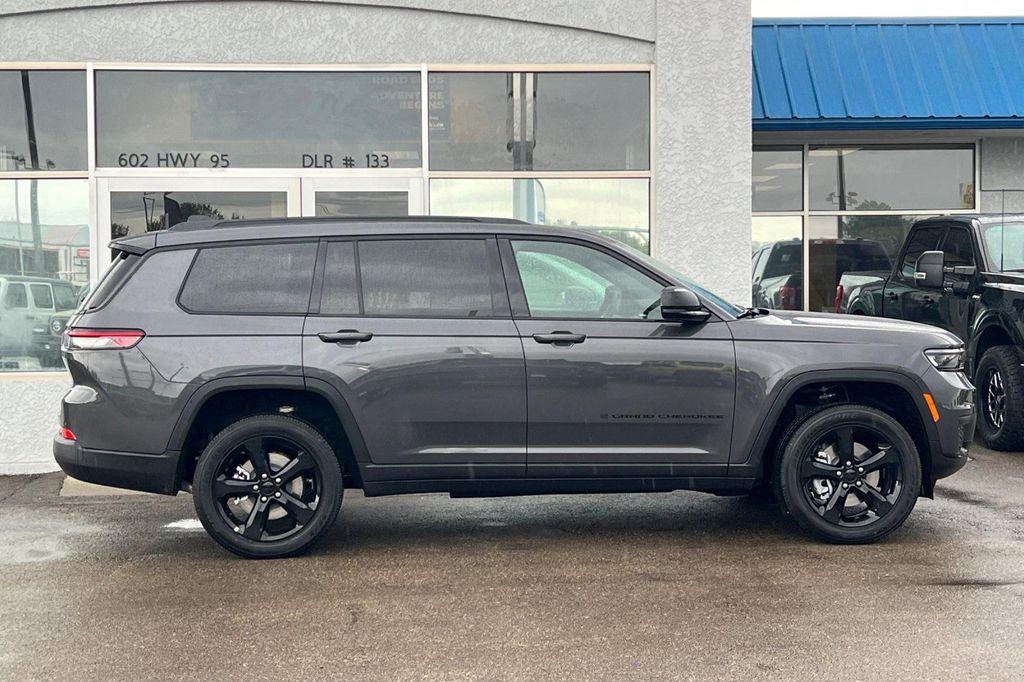 new 2025 Jeep Grand Cherokee L car, priced at $47,212