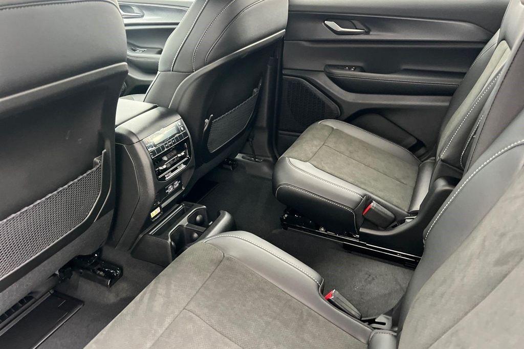 new 2025 Jeep Grand Cherokee L car, priced at $43,443