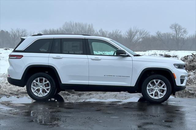 new 2024 Jeep Grand Cherokee car, priced at $46,880