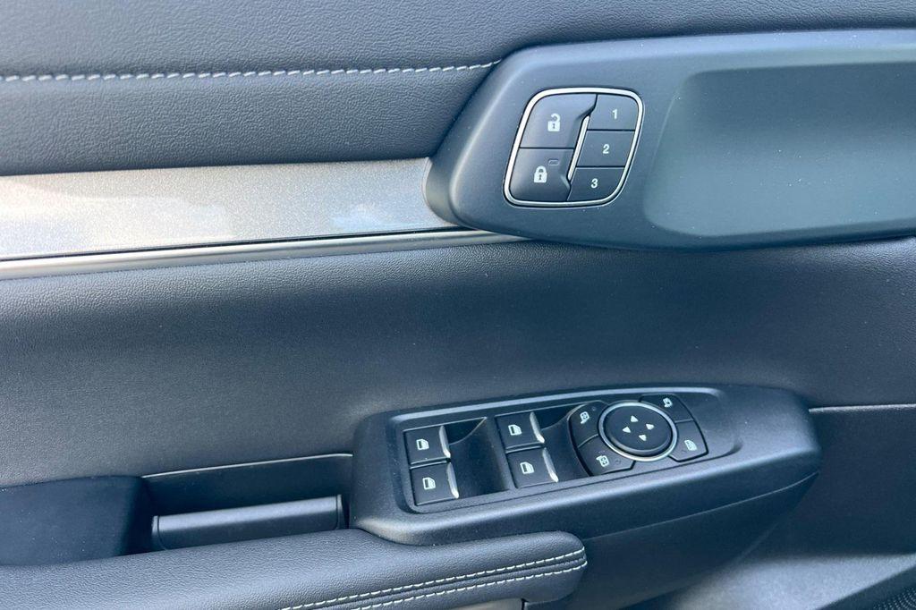 new 2025 Ford Ranger car, priced at $45,565