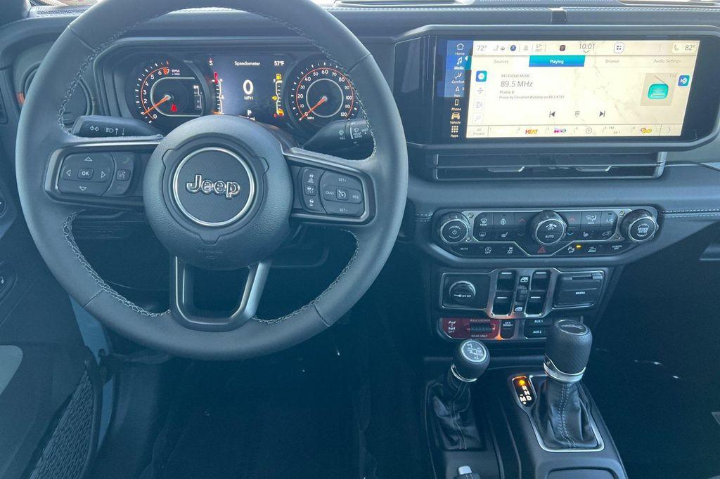 new 2025 Jeep Gladiator car, priced at $52,065