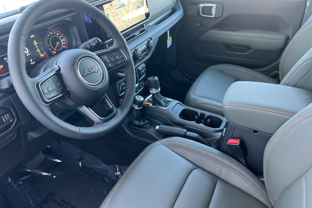 new 2025 Jeep Gladiator car, priced at $52,065