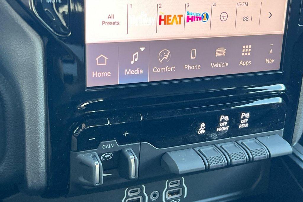 new 2025 Ram 1500 car, priced at $50,092