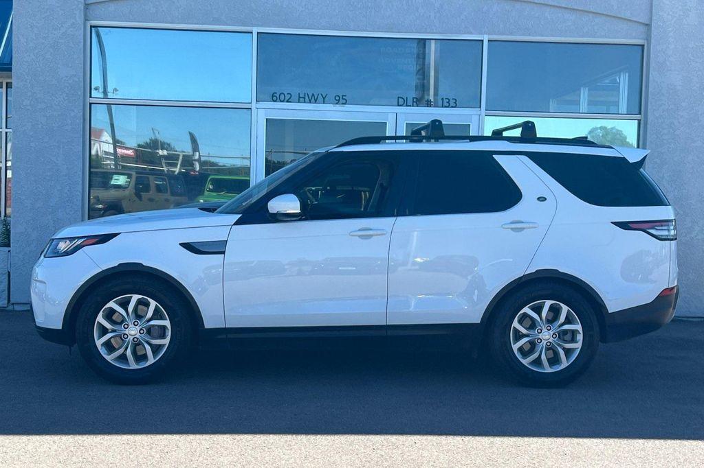 used 2018 Land Rover Discovery car, priced at $15,995