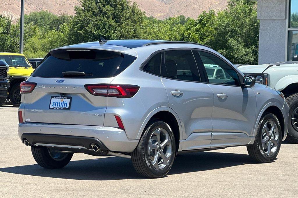 new 2024 Ford Escape car, priced at $27,470