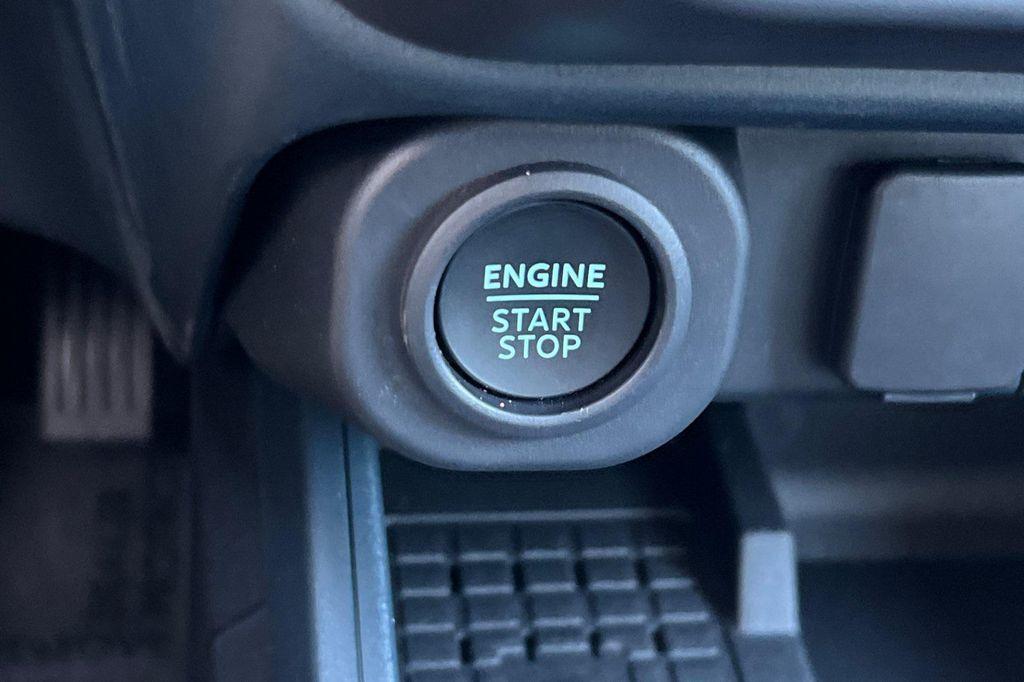 new 2025 Ford Maverick car, priced at $36,998