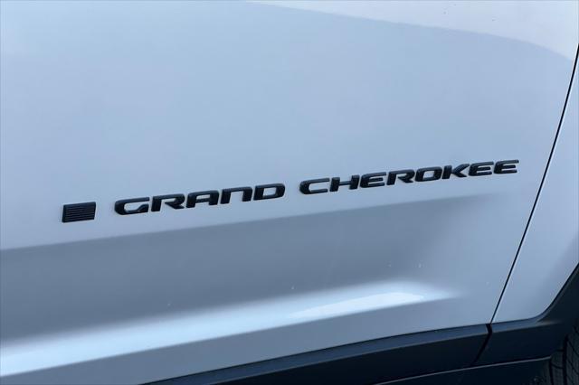 new 2025 Jeep Grand Cherokee L car, priced at $43,241
