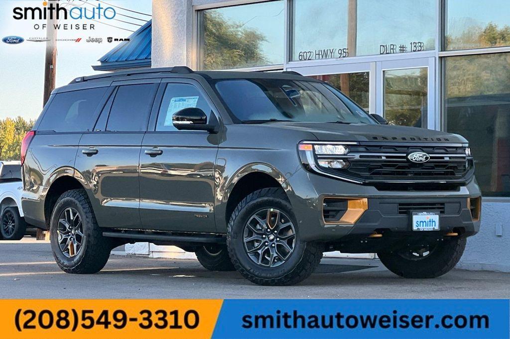 new 2025 Ford Expedition car, priced at $83,545