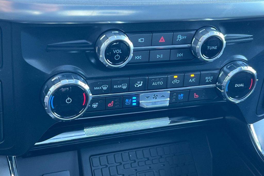 new 2025 Ford F-150 car, priced at $70,119