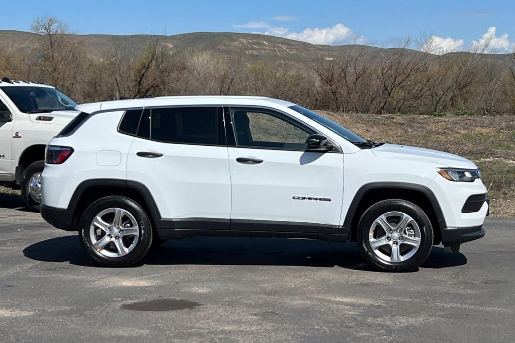 new 2024 Jeep Compass car, priced at $26,435