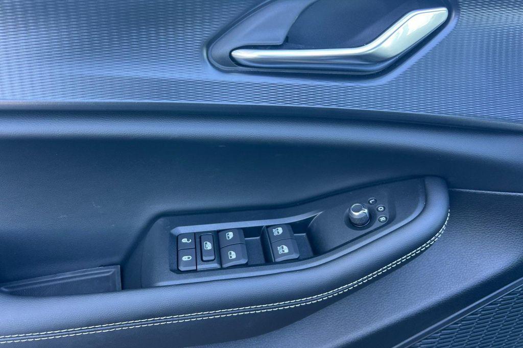 new 2025 Jeep Grand Cherokee car, priced at $41,427