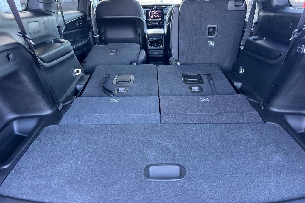 new 2025 Jeep Grand Cherokee L car, priced at $37,503