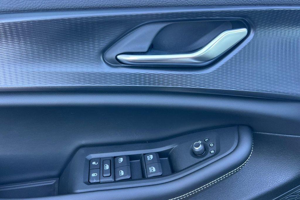 new 2025 Jeep Grand Cherokee L car, priced at $42,034